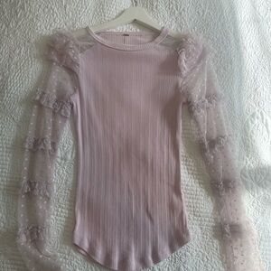 Free people top, lace sleeves , blush color, baby pink.